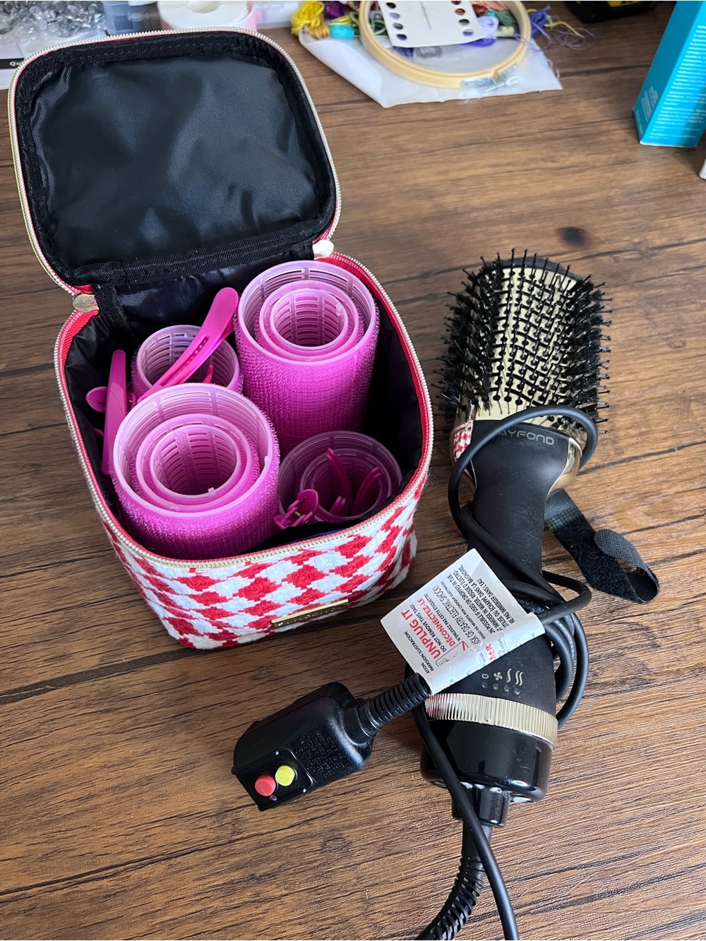 Amazon Blow Dry Brush and Hair Rollers Set with Carry Case